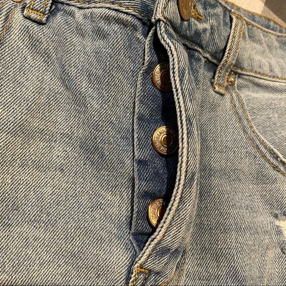Forever 21 Distressed High Rise Mom Jean Shortie Shorts Women's Waist Size 25 - Picture 6 of 8